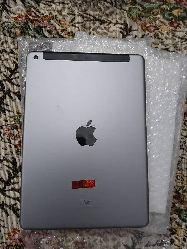 iPad 5th generation cellular 0