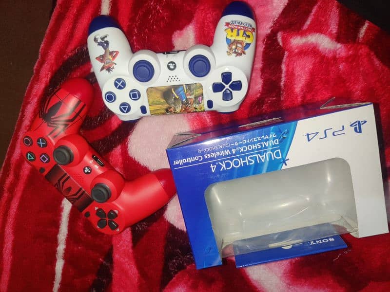 PS4 FLAT - 1 TB ( 10 / 10 CONDITION ) Jailbreak 3