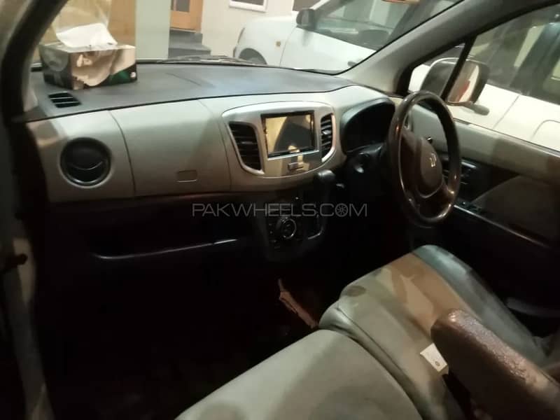 Suzuki Wagon R 2012 6