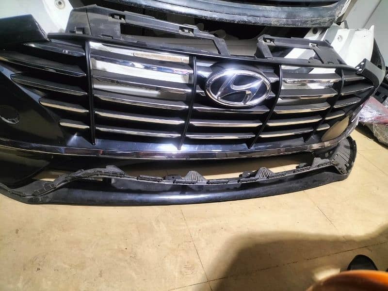 Hyundai sonata 2022 to 2024 model front bumper headlight available 3