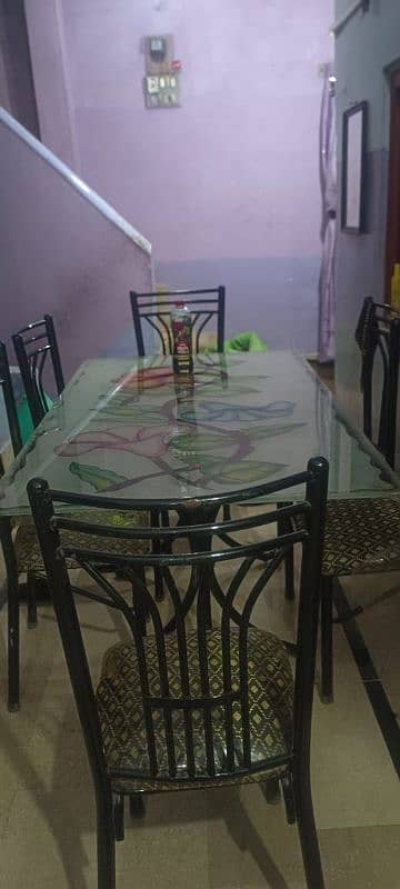 6 chairs 1 dining table condition 10 by 9 1