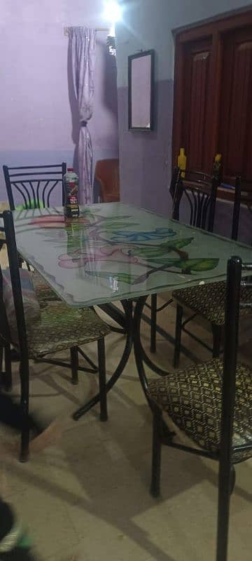 6 chairs 1 dining table condition 10 by 9 2