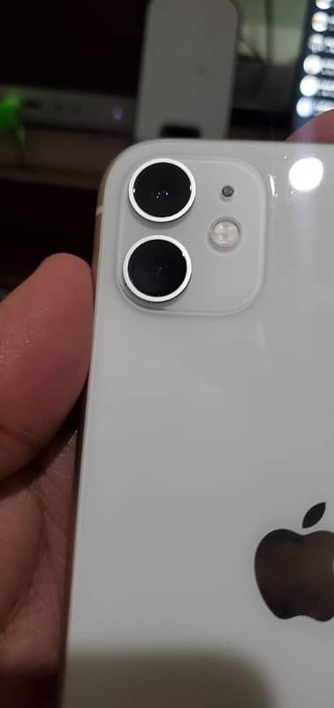 iphone 11 non jv 64gb    85% bh 10/10 pack 0