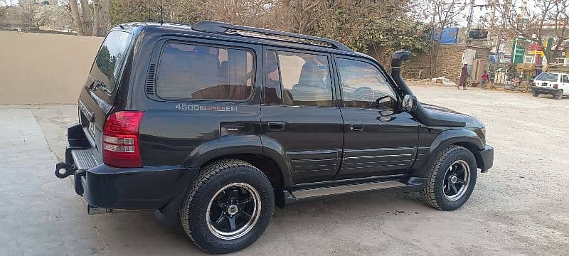 Toyota Land Cruiser 1992 4