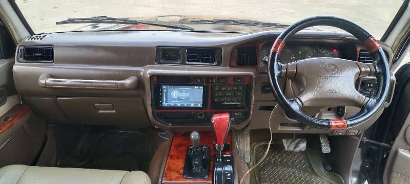 Toyota Land Cruiser 1992 14