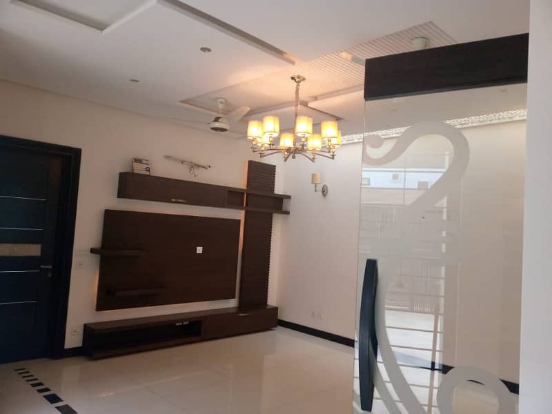 2 Kanal House For Rent 12