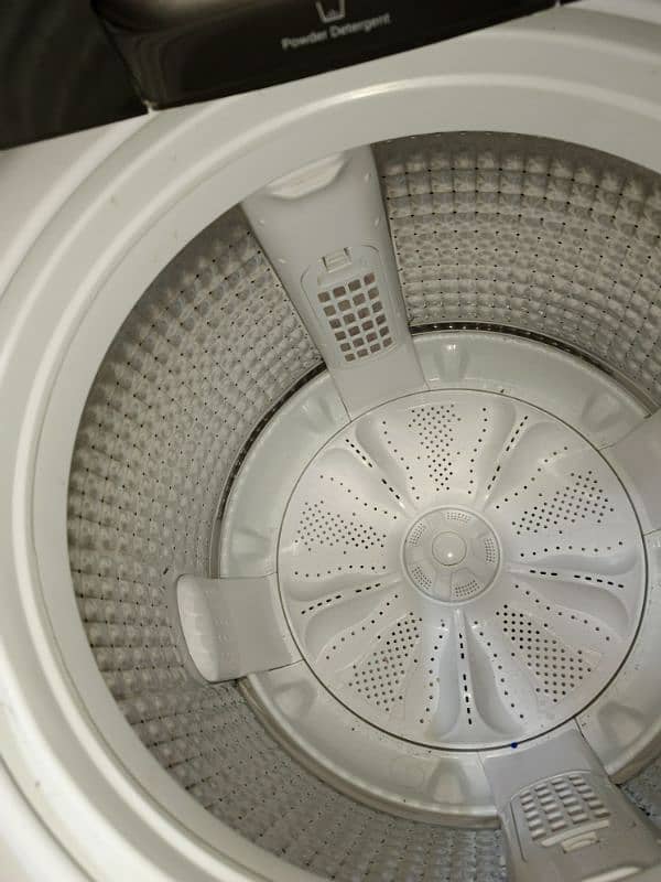 12 Kg haier automatic washing machine 1