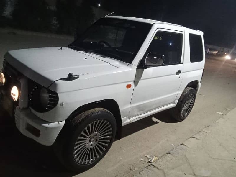 Mitsubishi Pajero Mini 1998 0