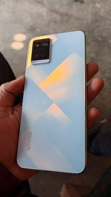 vivo y21 urgent sale only mobile no box no charger 8