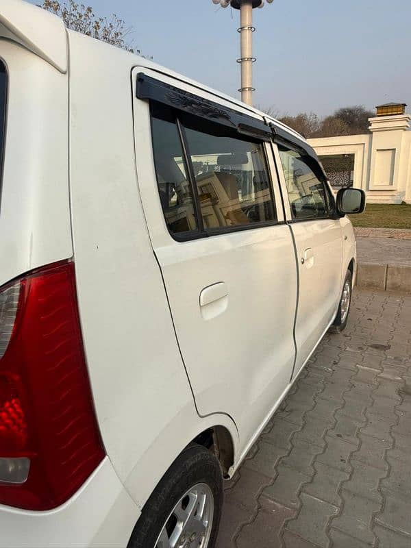 Suzuki Wagon R 2019 1