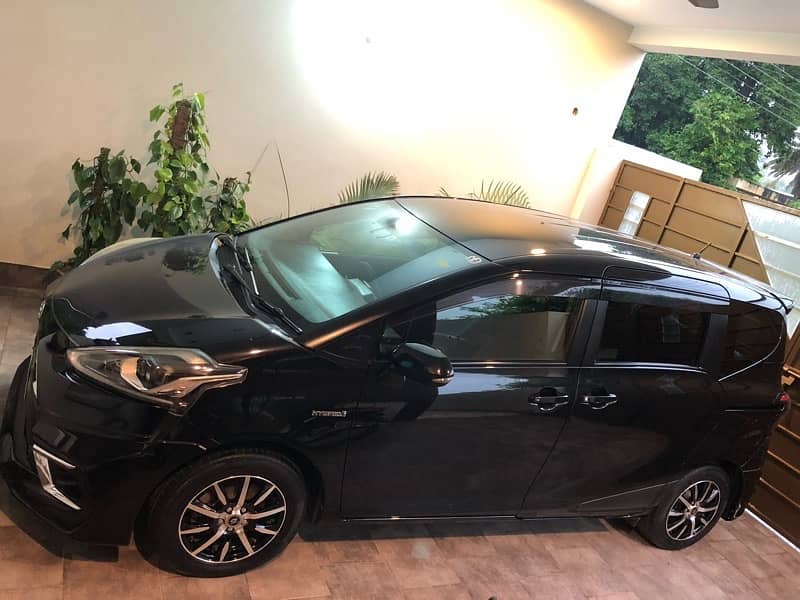 Toyota Sienta 2016 3