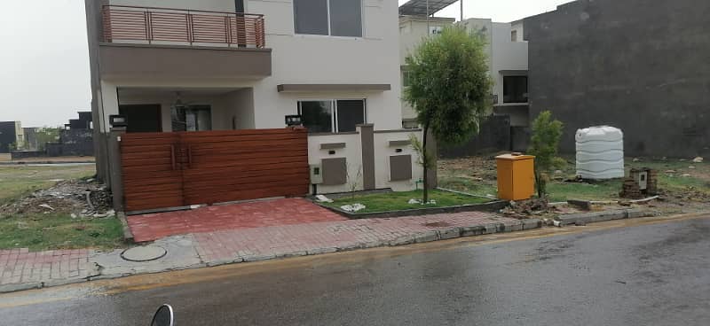 5 Marla Beautiful Residential Plot for Sale in Block M 2