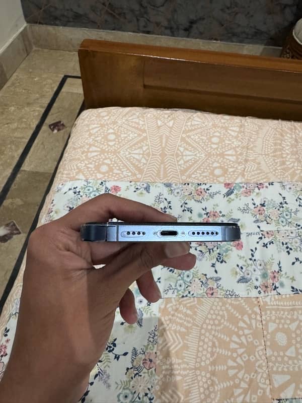 iPhone 13 Pro max PTA proved 4