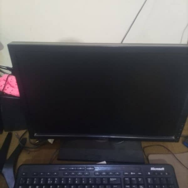 core i3 2nd gen PC with monitor 1