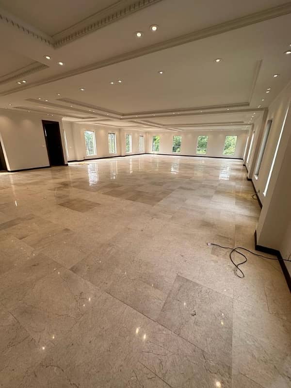 6000 Sq Ft Commercial Hall Is Available FOR 10