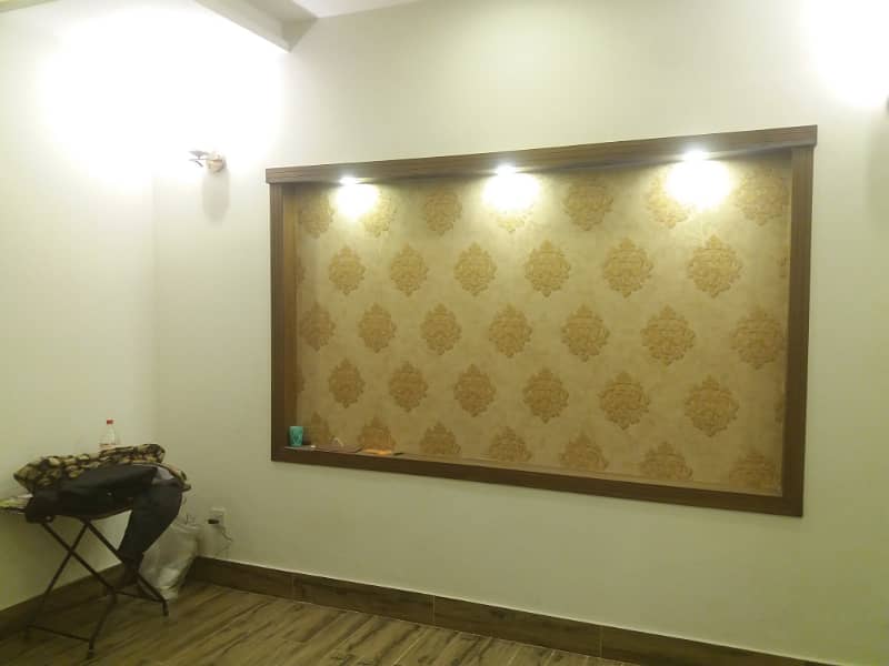 Like New 8 Marla Upper Portion For Rent In Usman Block Sector B Bahria Town Lahore 1