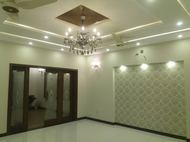 Like New 8 Marla Upper Portion For Rent In Usman Block Sector B Bahria Town Lahore 5