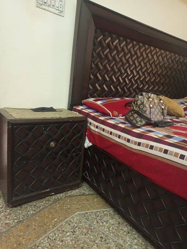 Bed set with matters urgent sale 0