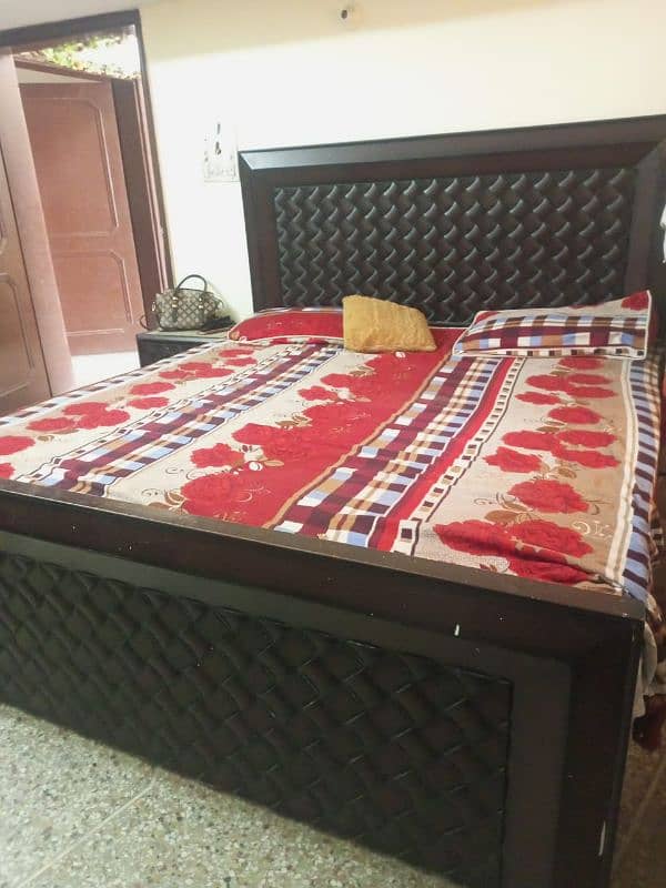 Bed set with matters urgent sale 3