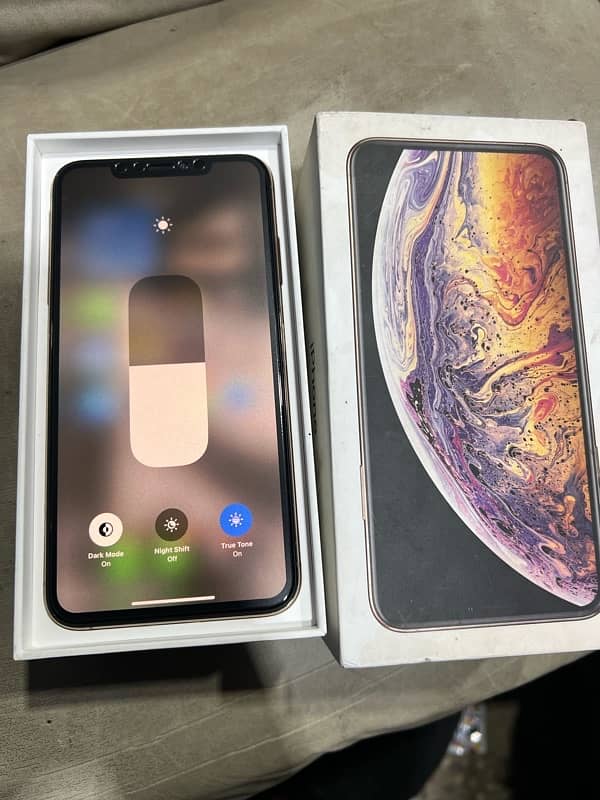 iphone xsmax 64gb hk model 7