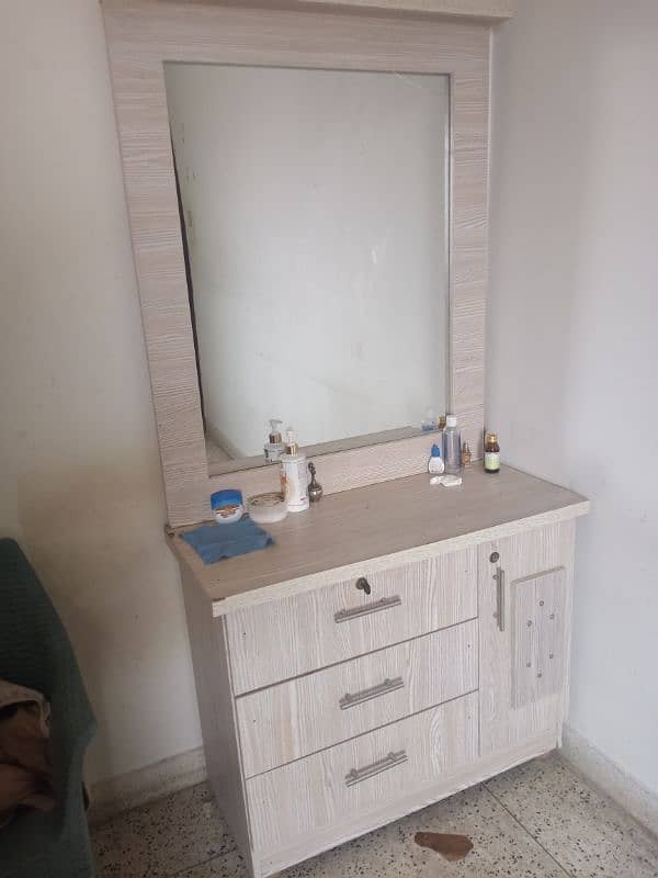 dressing table urgent salw 1