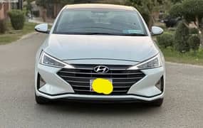 Hyundai Elantra 2022