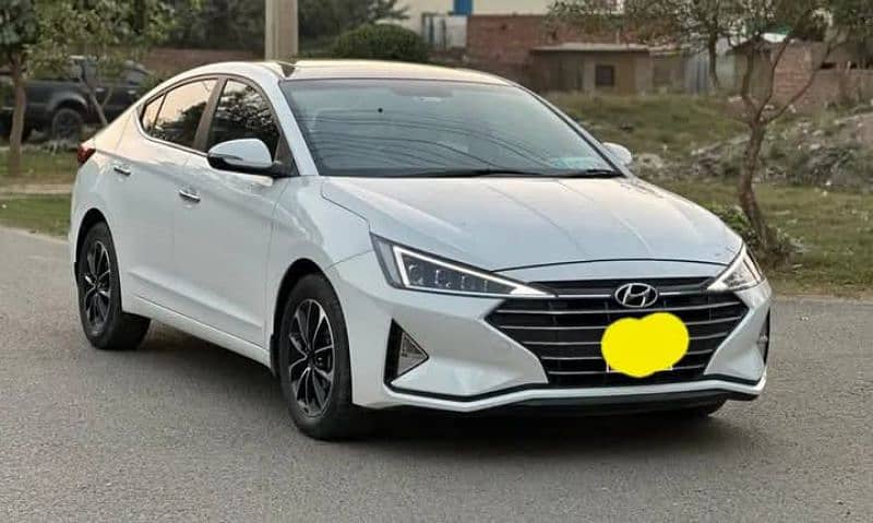 Hyundai Elantra 2022 3