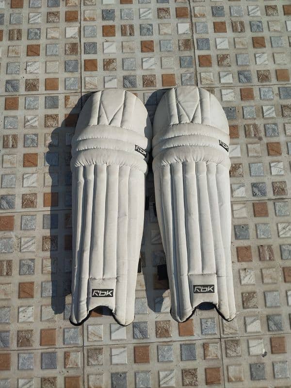 RBK Batting Pads 0