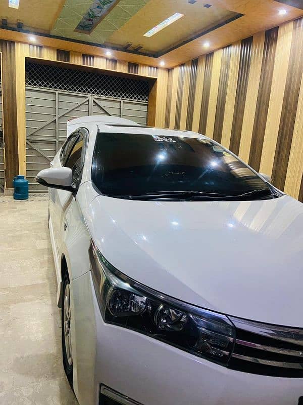 Toyota Altis Grande 2017 1