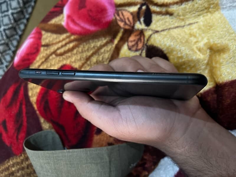 iPhone Xr JV black 64gb 3