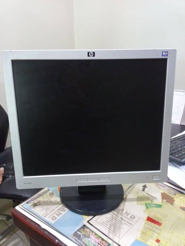 lCD for sale  19 inch 2