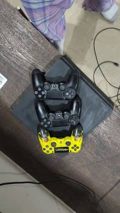 Ps4 with games and controllers