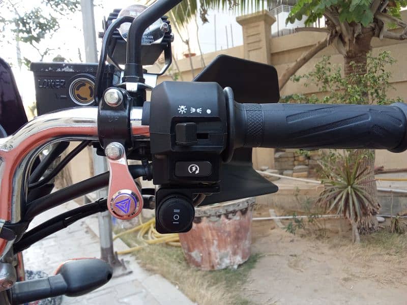 Yamaha YBR 125 G model 2024, urgent sale 14