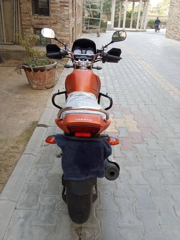 Yamaha YBR 125 G model 2024, urgent sale 16