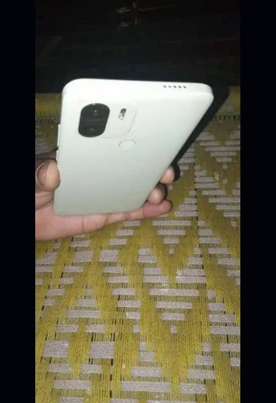 Redmi a2plus 10by10 ha no any fault with original charger 1