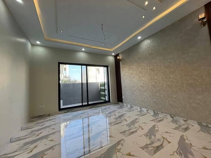 10 Marla house available for rent in DHA 11 Rahber 4