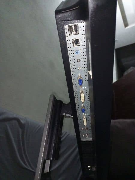 29 inch Ultra wide monitor (NEC EA294WMi) 4