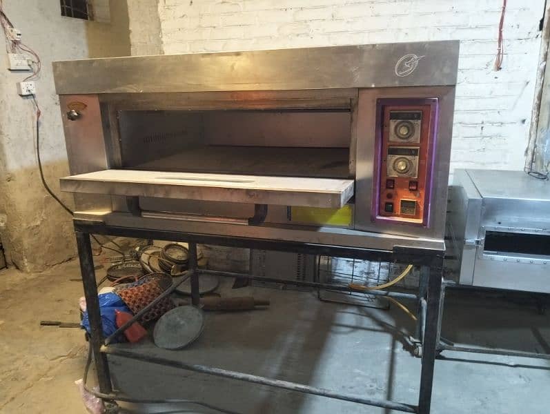 We Have Used Setup Available/pizza oven/fryer/hotplate/working table 0