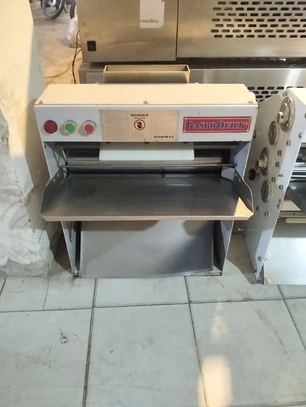 We Have Used Setup Available/pizza oven/fryer/hotplate/working table 12