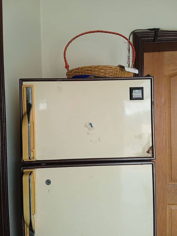 dawlence fridge for sale in reasonable prize and good quality 1