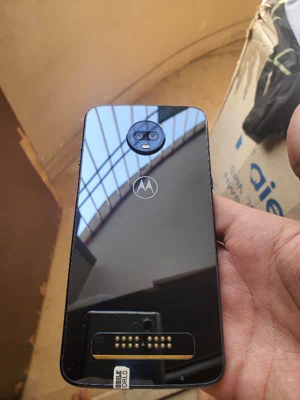 Moto Z3 play 0