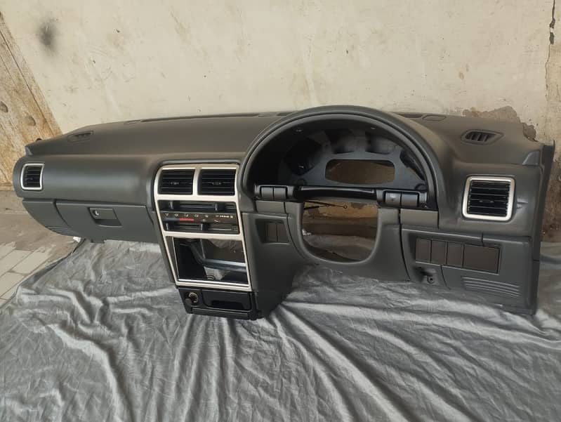 Suzuki cultus dashboard With steering 4