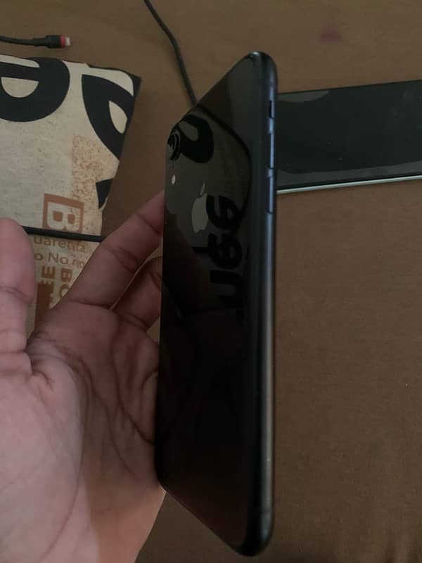 iPhone XR 64 Gb jv non pta 3