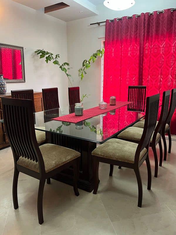 8 seater dining table 3