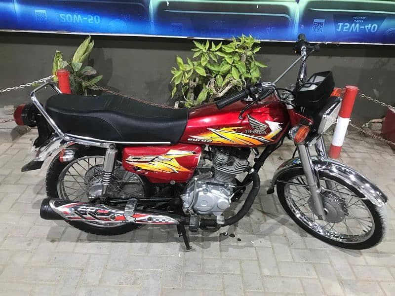 Honda 125 2021 mudel all ok koi Kam ne hy jainine bike hy 1