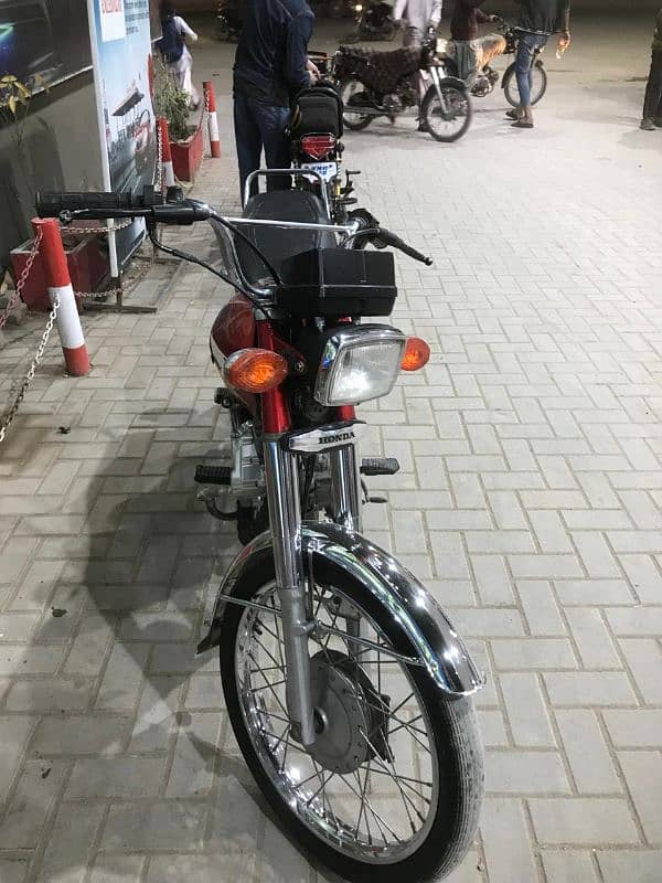 Honda 125 2021 mudel all ok koi Kam ne hy jainine bike hy 2