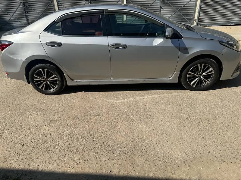 Toyota Corolla Altis 2018 3