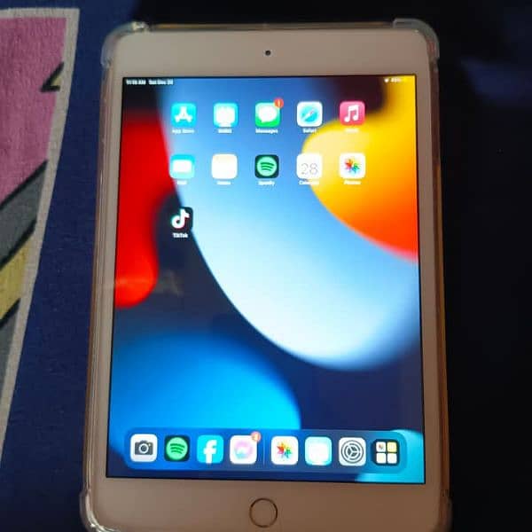 iPad Mini 4 128GB With Full Box # Watsapp  03274706406 1