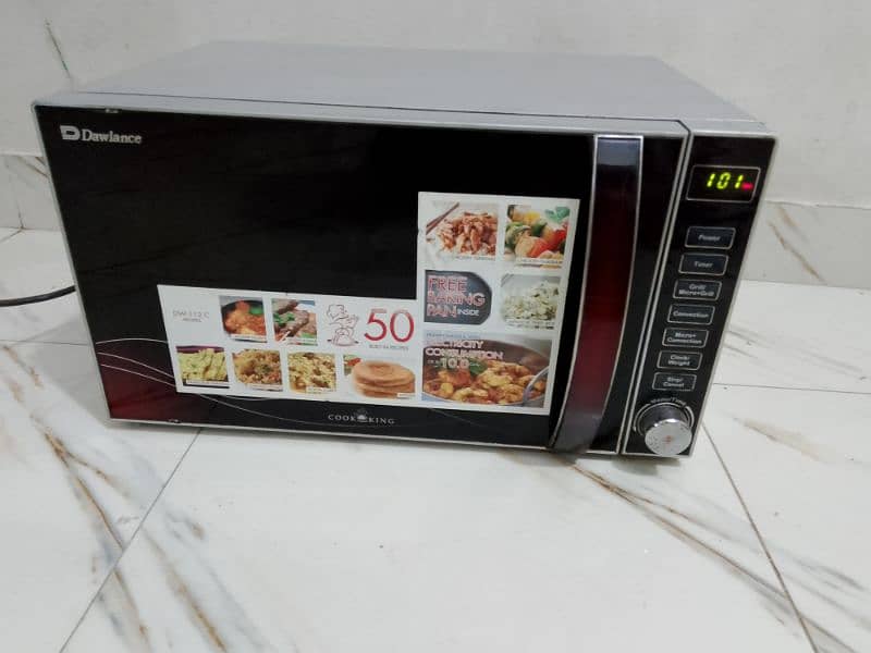 Dawlance 3 in 1 grill baking microwave oven neat and clean condition 3