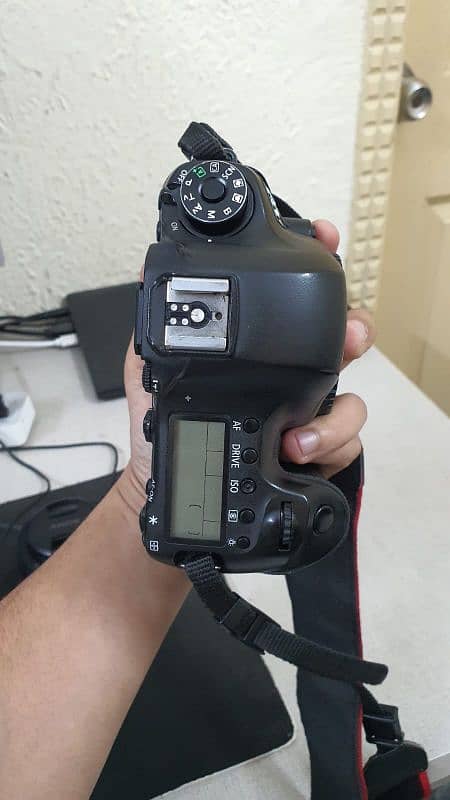 CANON 6D FULL FRAME BODY + LENSE 5